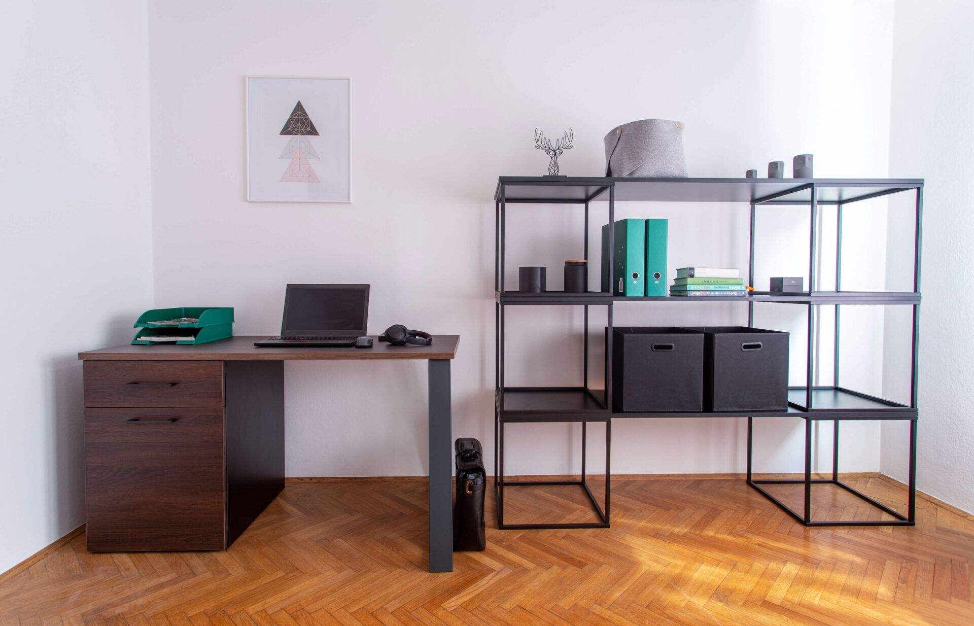 Kako izbrati dimenzije pisalne mize (dolžina in širina)